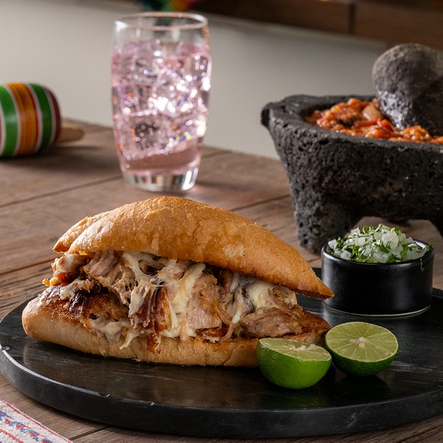 TORTA DE CARNITAS