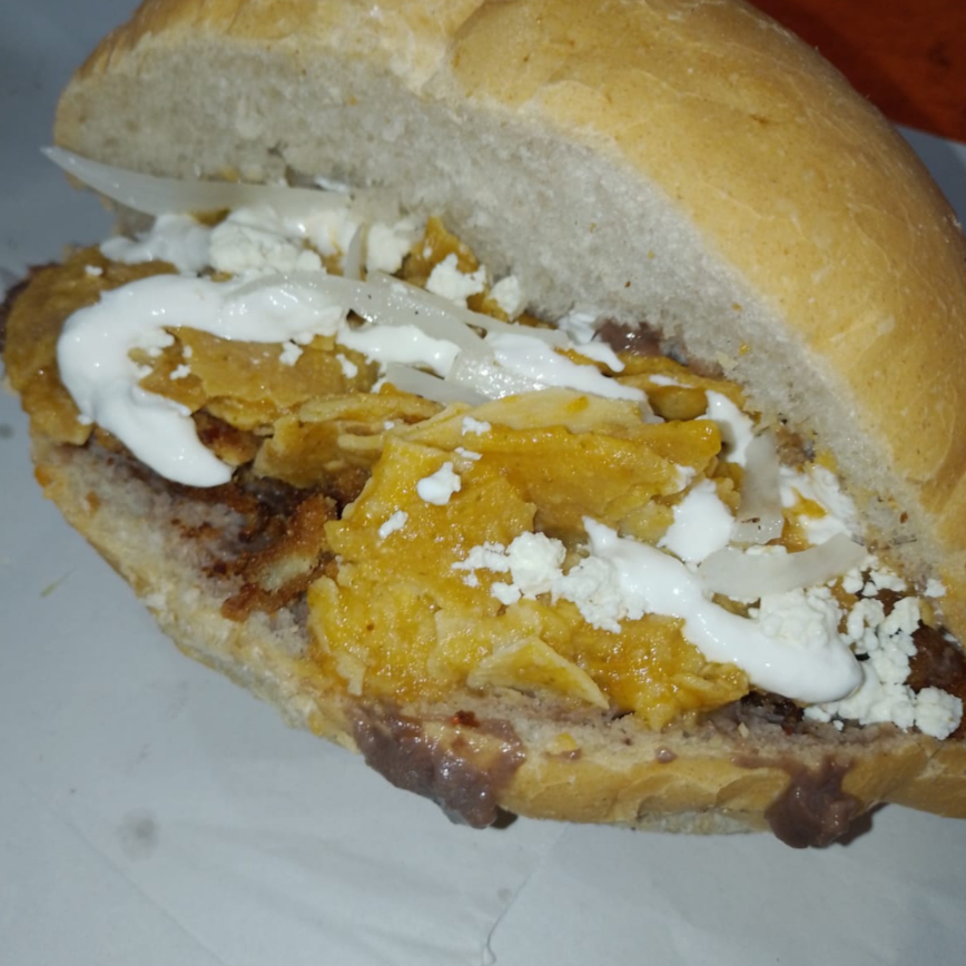 Torta de Chilaquil (Rojo)