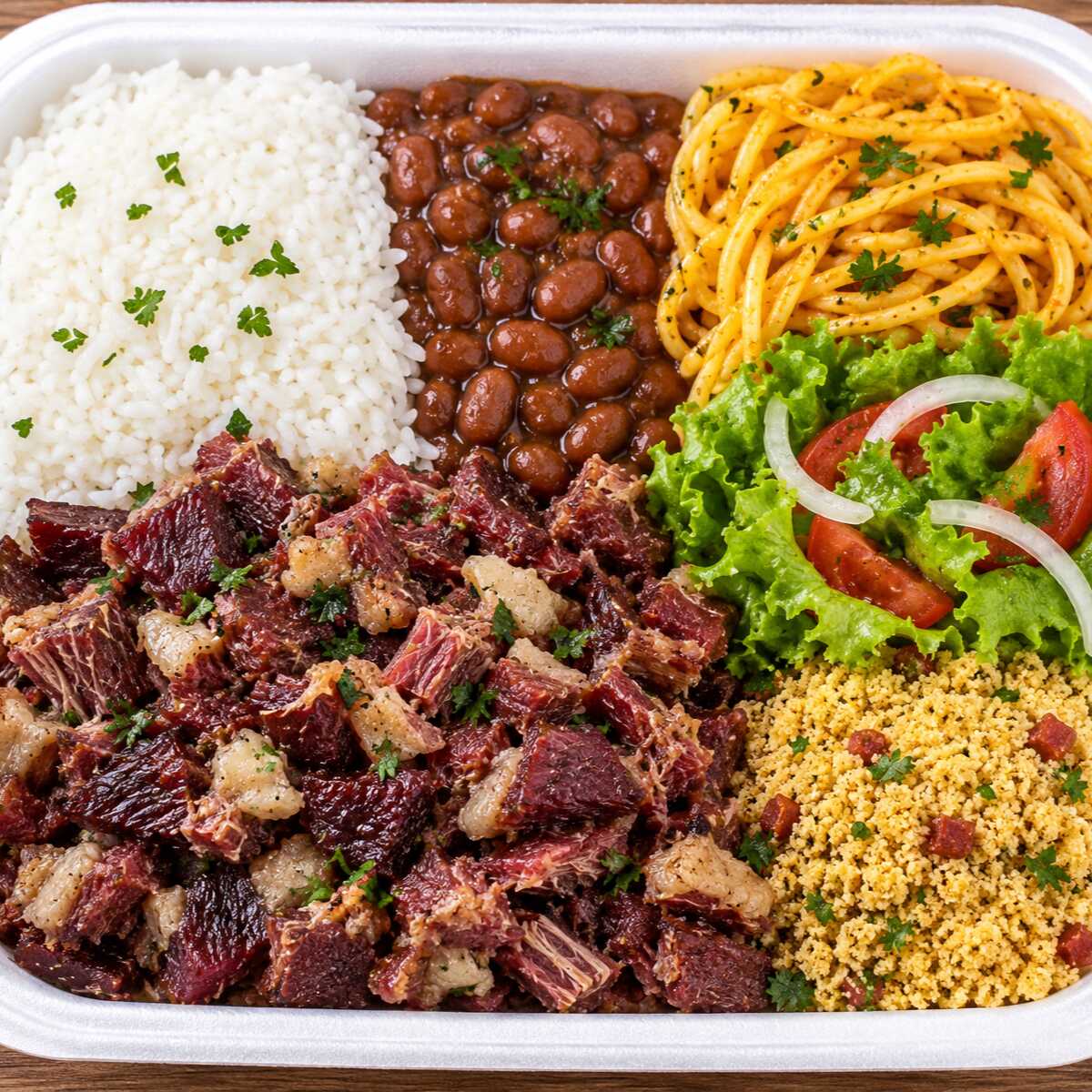 Acompanhar arroz, feijão, Macarrão, Farofa e Salada