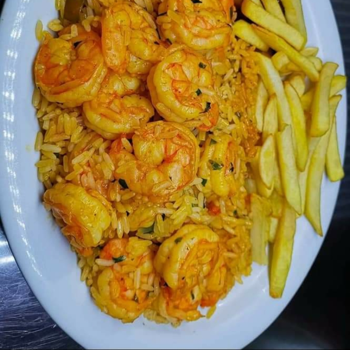 Arroz con Camarones y Papas