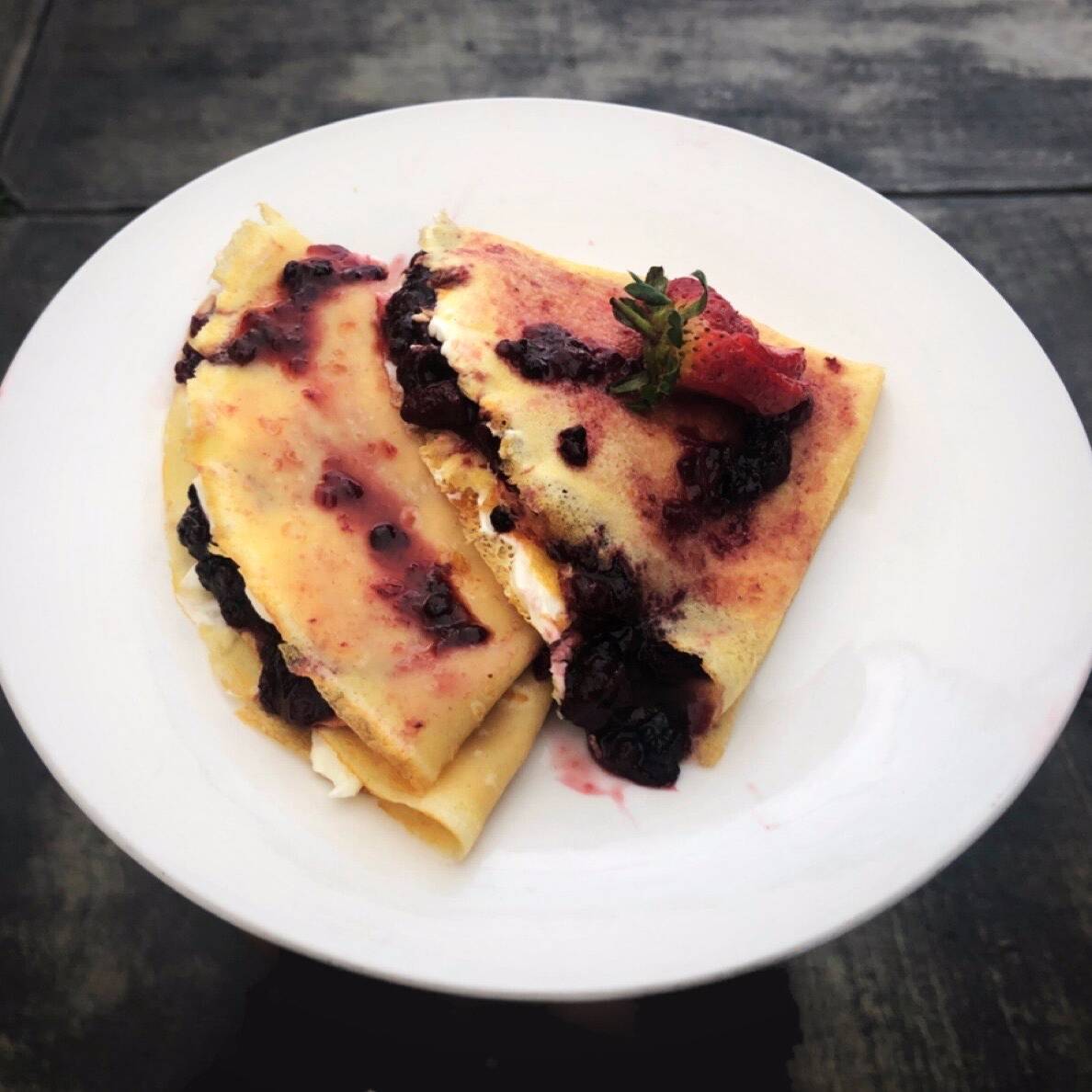 Crepas Philadelphia con Frutos Rojos