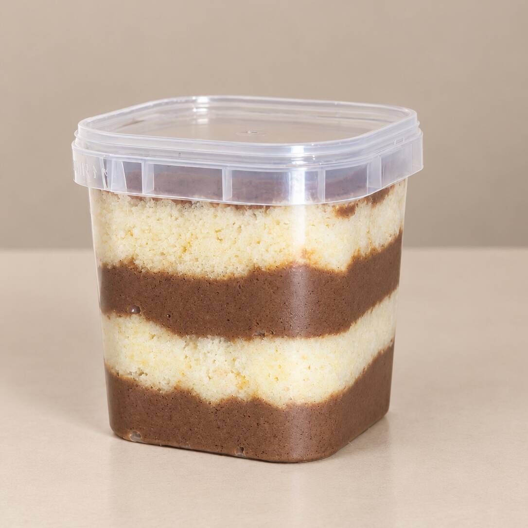Camadas de bolo macio com um delicioso recheio cremoso de churros, trazendo o sabor irresistível do doce de leite com aquele toque especial de canela. Uma combinação clássica, cremosa e cheia de sabor!
Aproximadamente 220g
