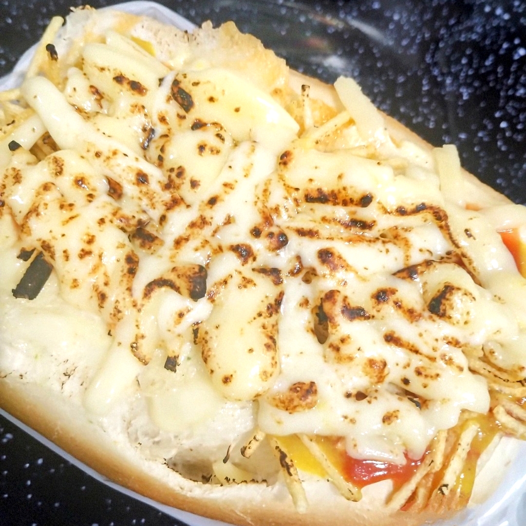 Acompanhamentos: Salsicha, Milho, tomate, azeitona e batata palha