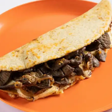 Quesadilla Hígado Encebollado