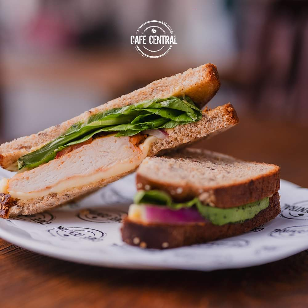 Sandwich de pollo a la parrilla