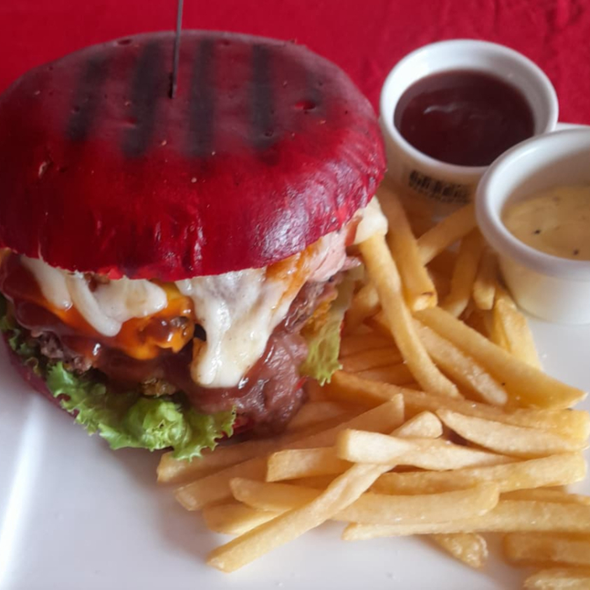 La Nueva American Goat + Papas + Refresco Natural