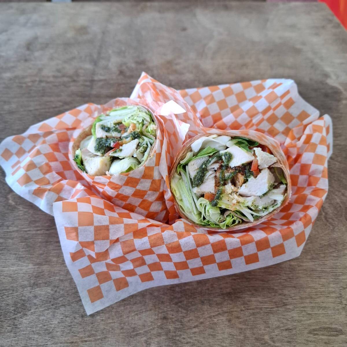 Wrap Chicken y Pesto