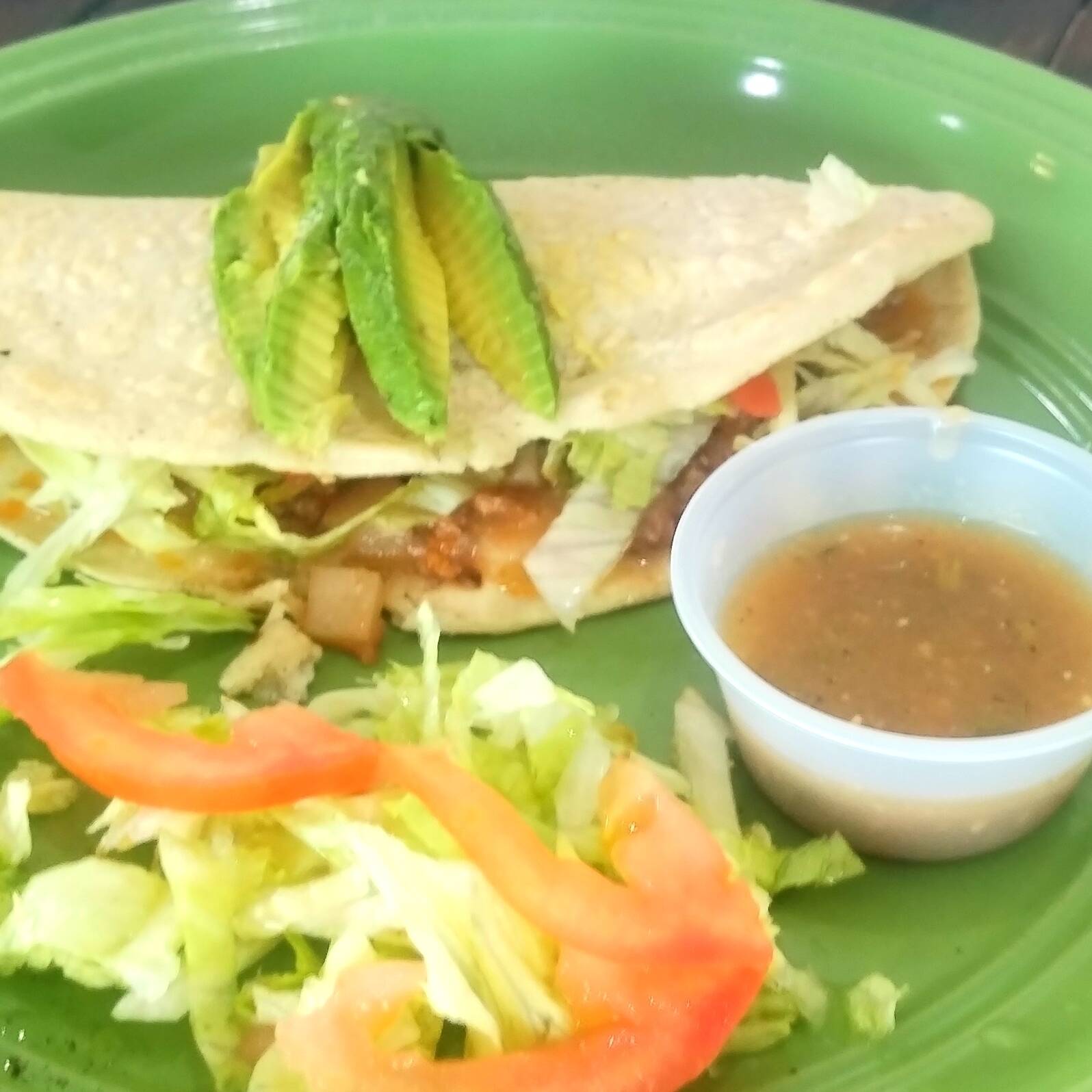 Taco de maíz, con picadillo