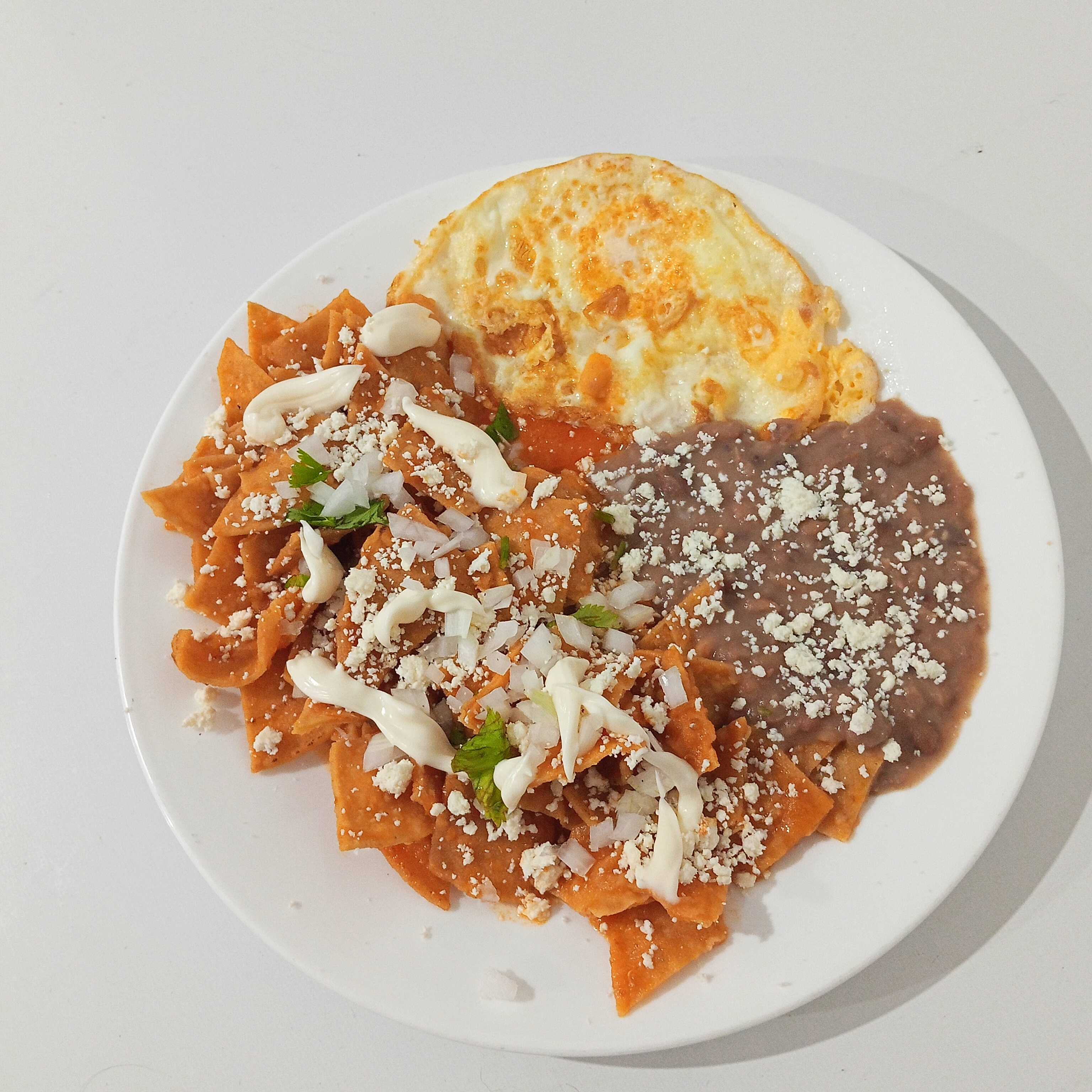 Chilaquiles con Huevo