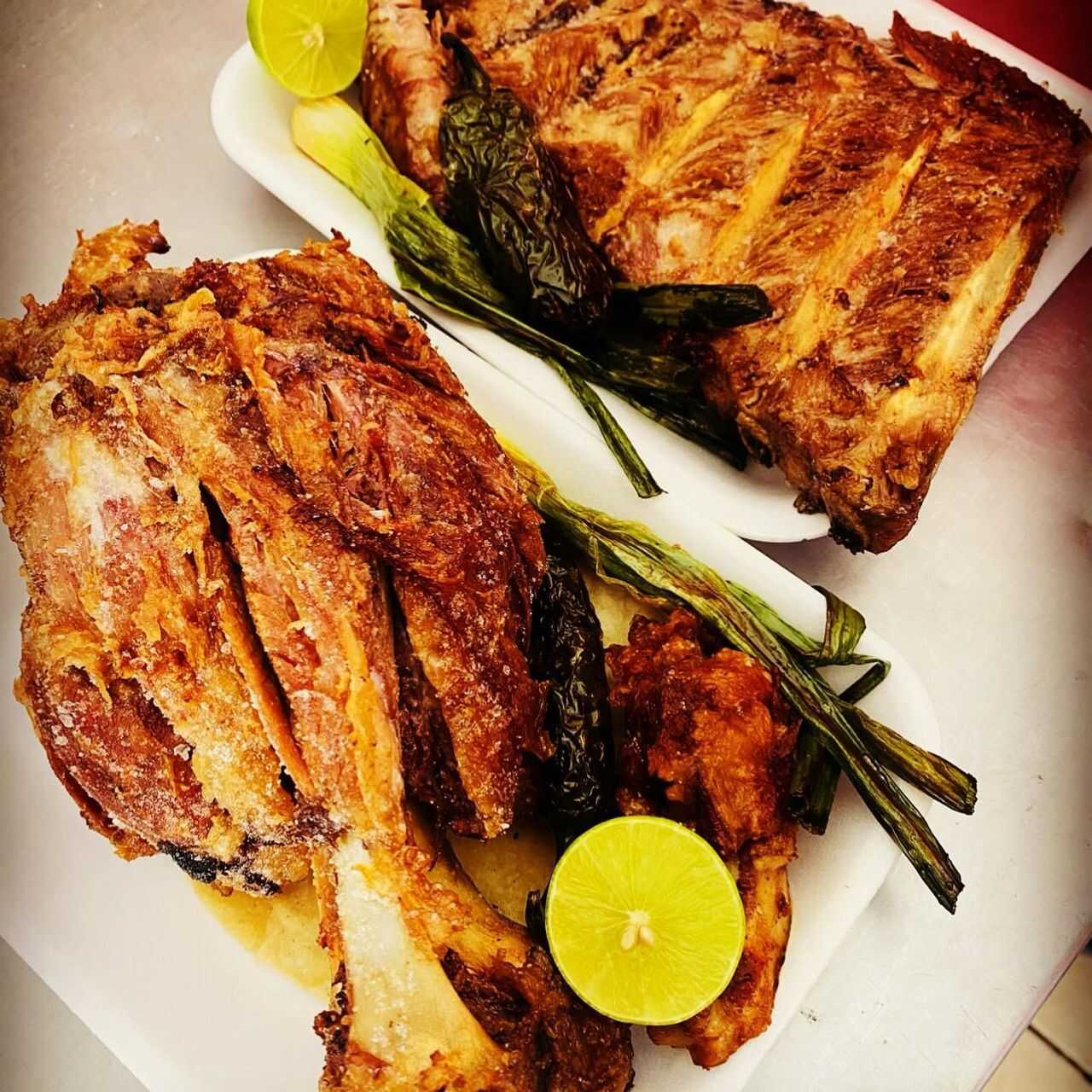 Combo pareja-1Chamorro + 1 Costilla +1/2 Costilla.