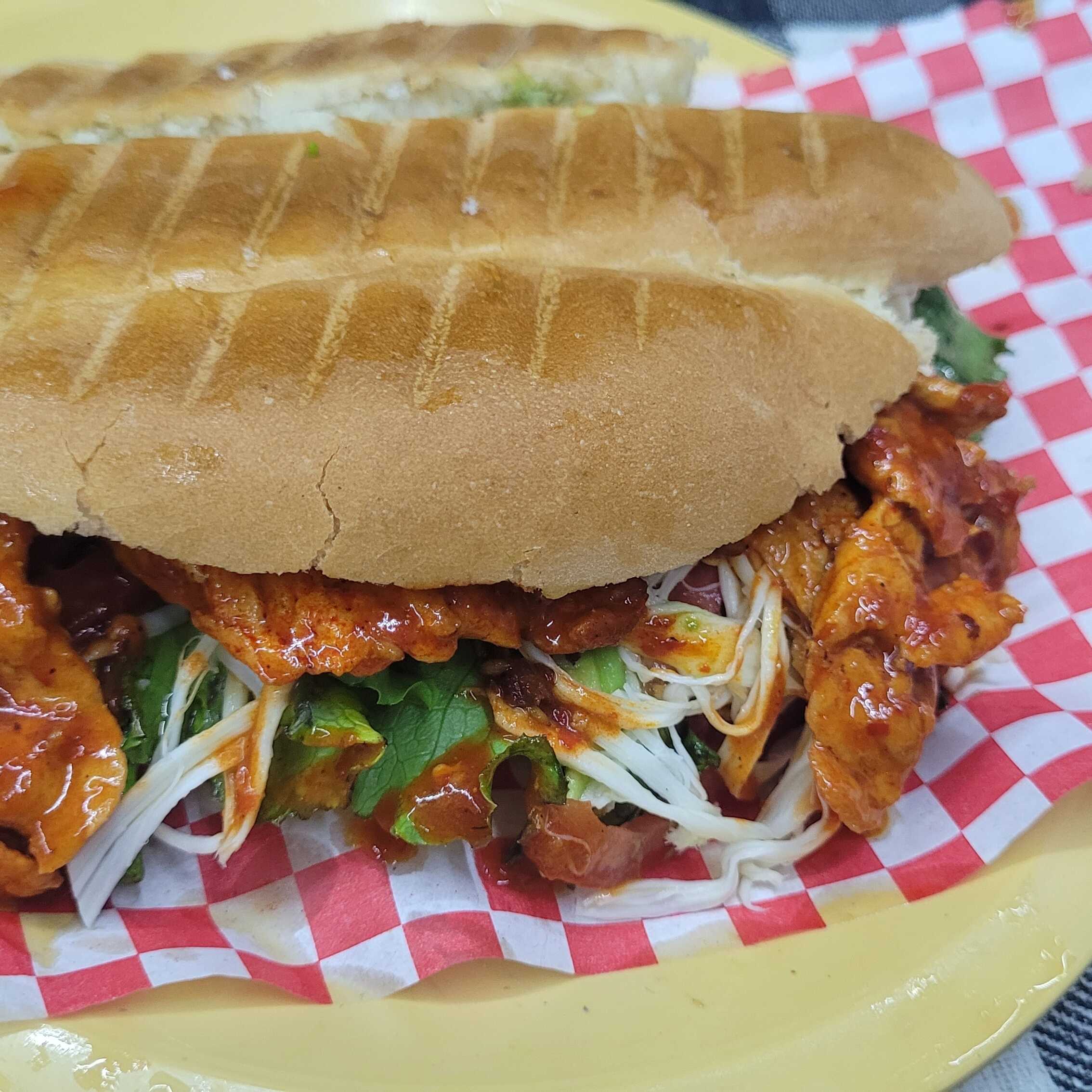 TORTA MEDIANA DE CARNE ENCHILADA