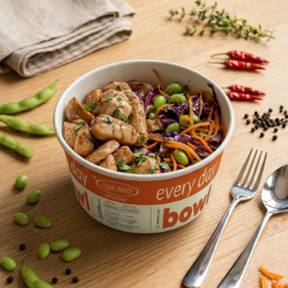 **nossos produtos são congelados. Salmão no mood oriental, molho especial com toque de shoyu, gengibre fresco ralado, arroz soltinho e legumes crocantes com edamame. Fresco, equilibrado e no flow certo pra qualquer momento. 29g de proteína Linha Every Day É o equilíbrio acompanhando sua rotina Receitas com 25 a 40g de proteína