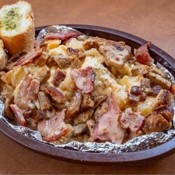 Papa Bistec y tocino + papas fritas