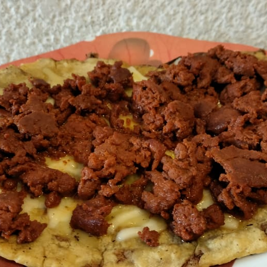Huarache con chorizo