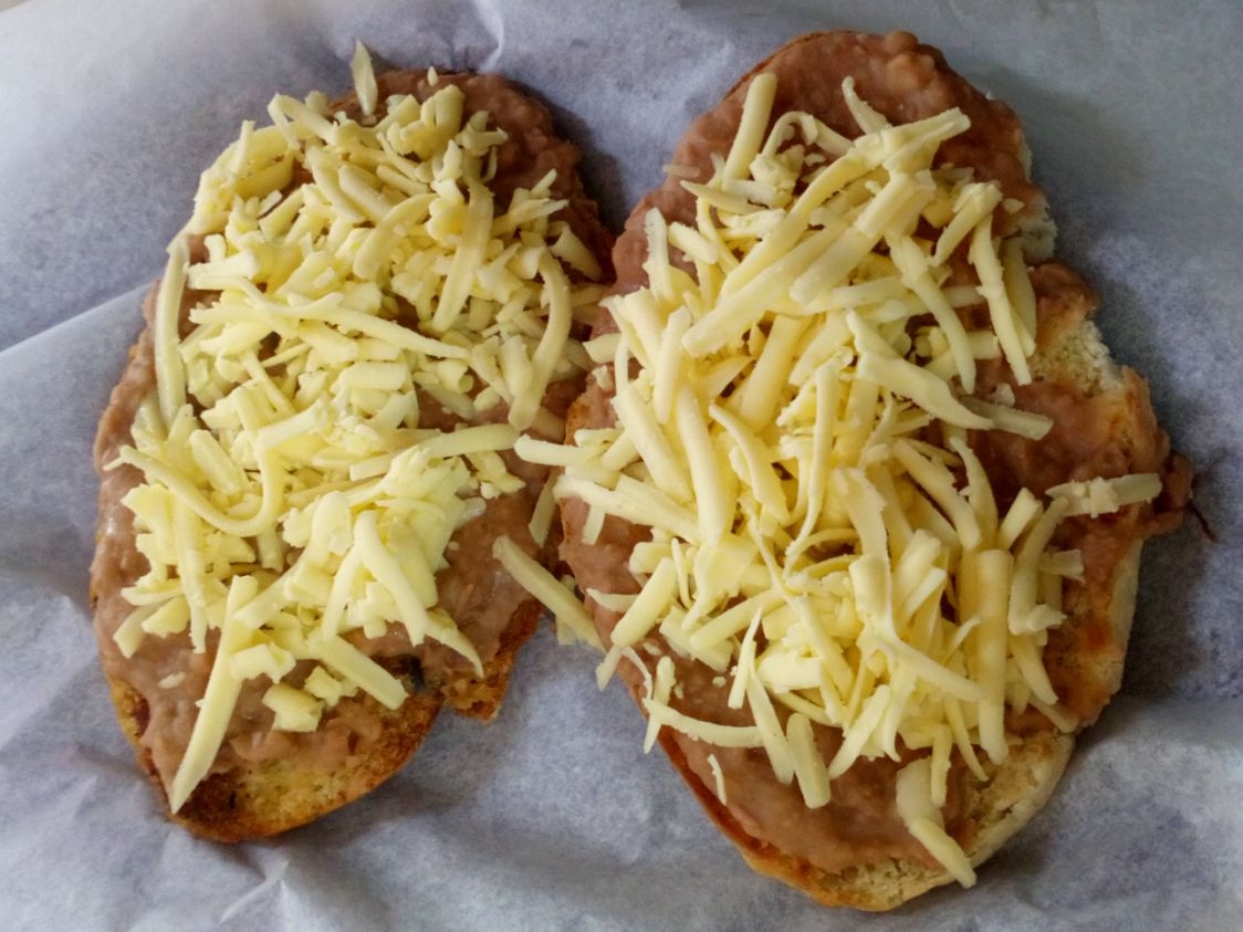 Molletes Sencillos + Soda 355ml