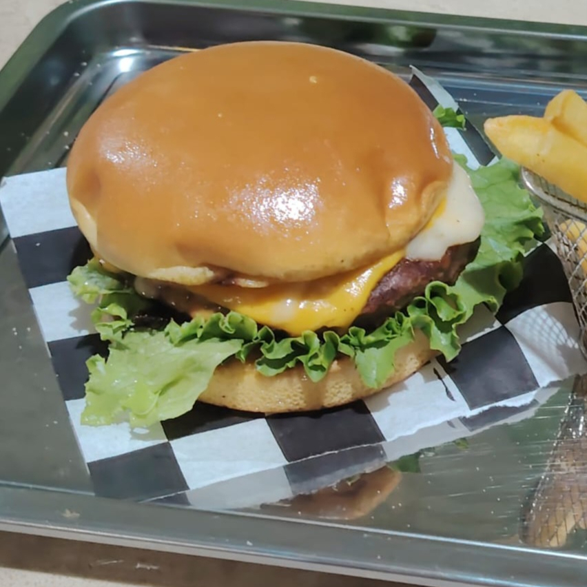 GARLIC BURGER