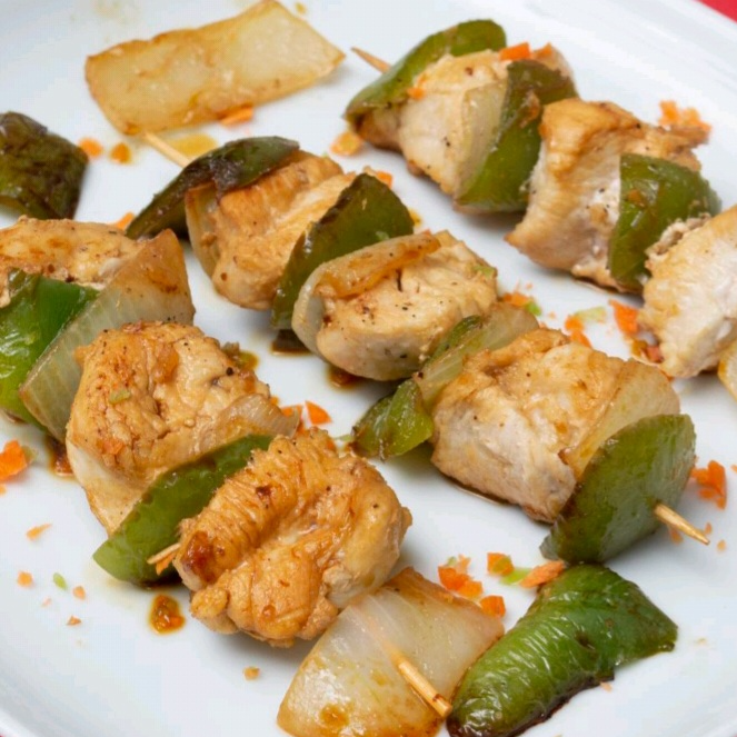 brocheta de pollo