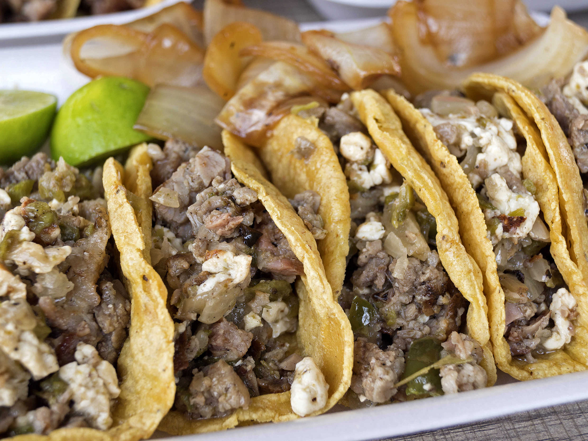 Queso Panela con Carne Asada