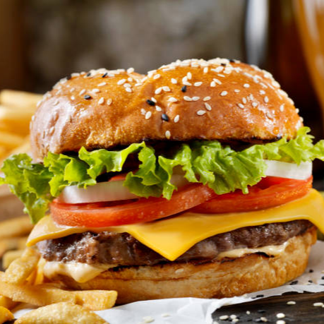 Hamburguesa C/tocino y Papas Fritas