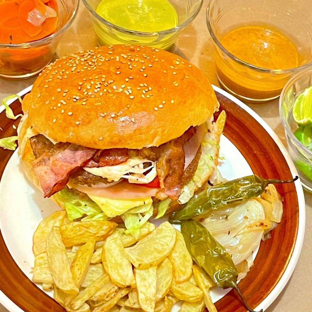 2 Hamburguesas Res con Papas