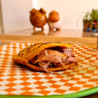 Gordita de Migaja Con Barbacoa Surtida