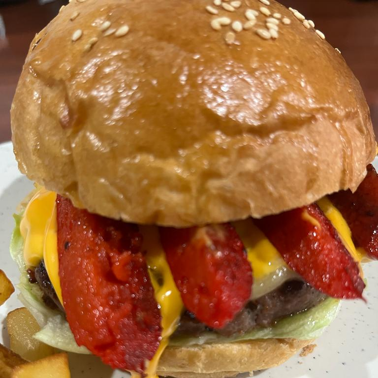 HAMBURGUESA TORTI-SANDWICH (incluye Papa Francesa)