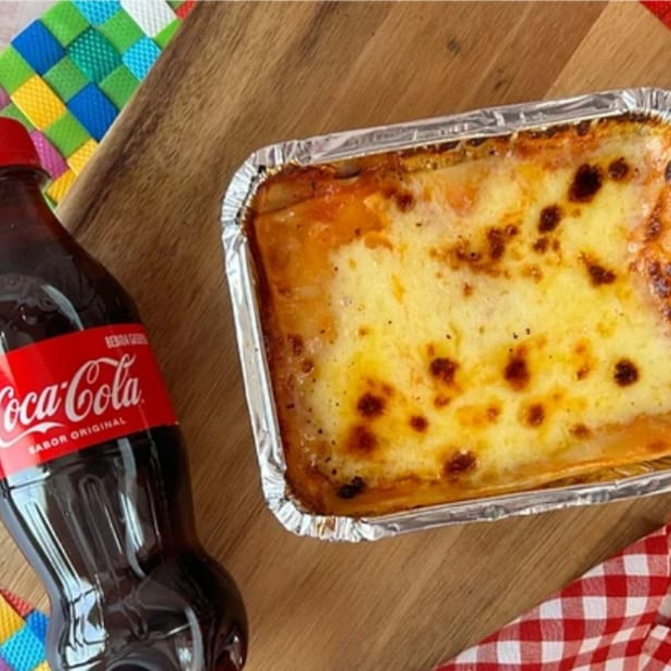 Combo Lasaña Poblana y Coca Cola