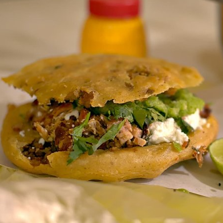 Gordita de Carnitas
