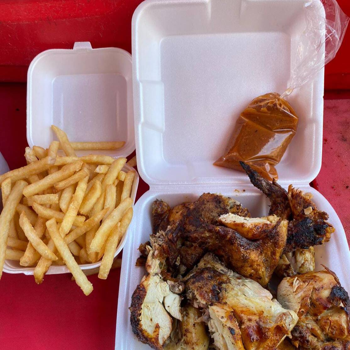 Pollo Asado + Agua de Sabor 1L