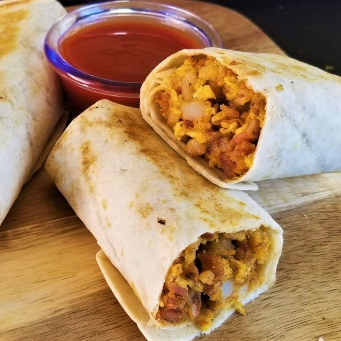 Burrito De Huevo Con Chorizo
