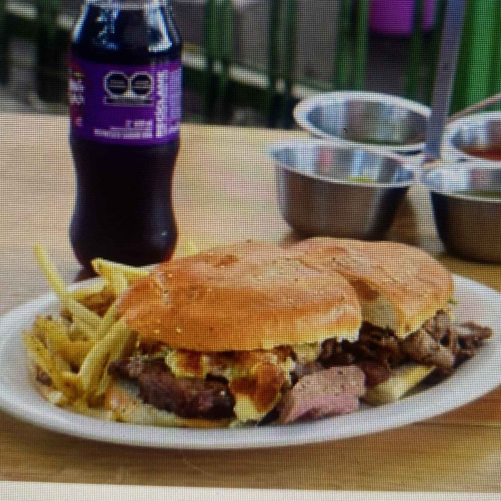 Torta Bacon de SirloinPapas+Refresco
