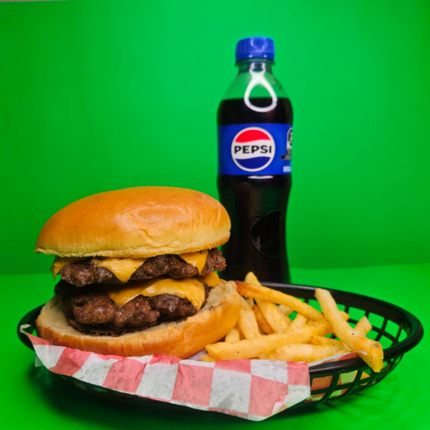 Combo Cheese incluye Papas y Refresco