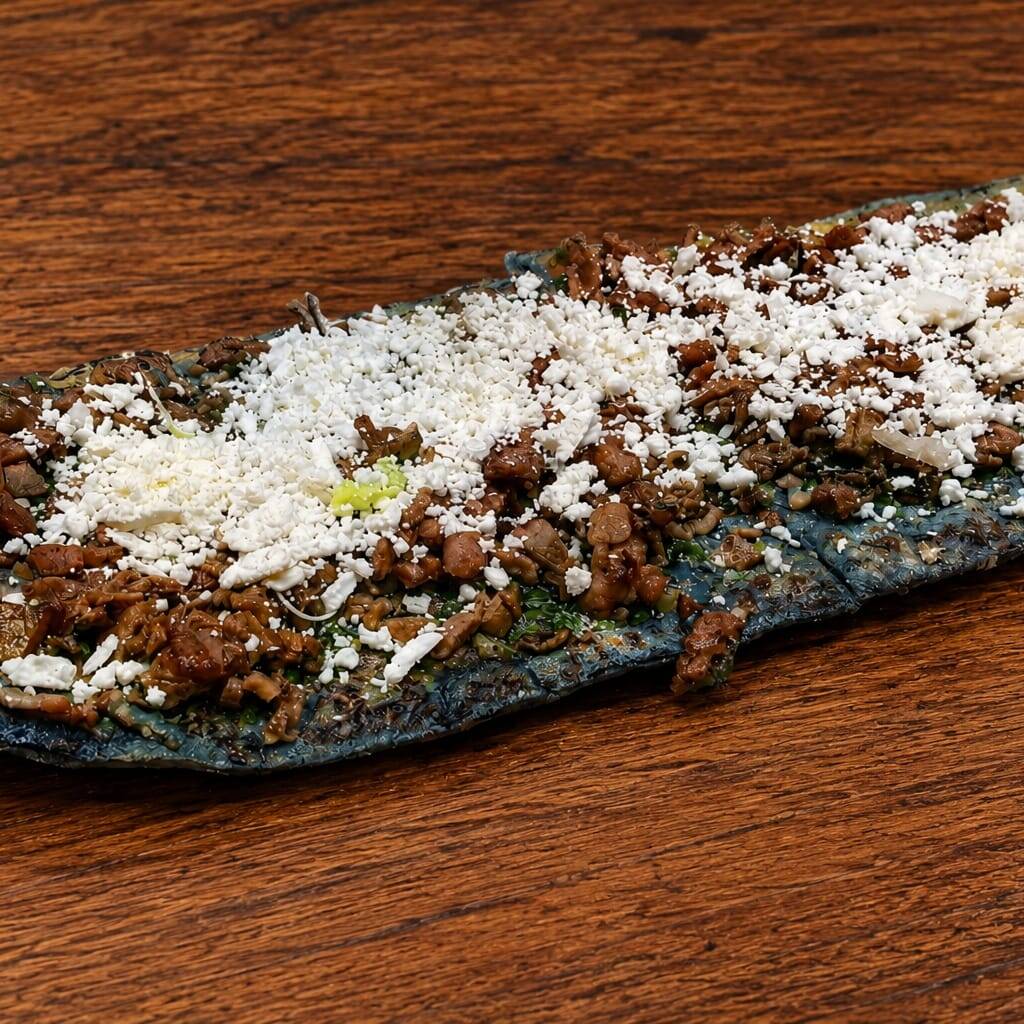 Huarache con Bistec