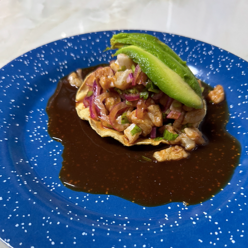Tilapia en Salsas Negras