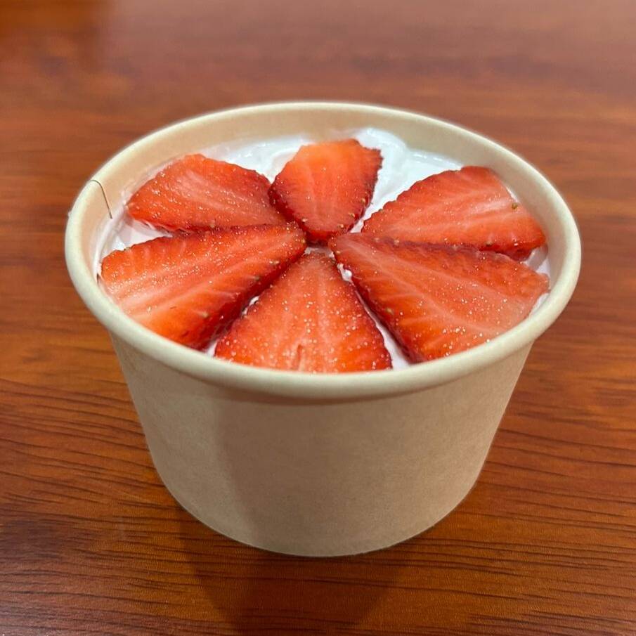Cuchareable Torta de Vainilla con Fresas - 12 Oz