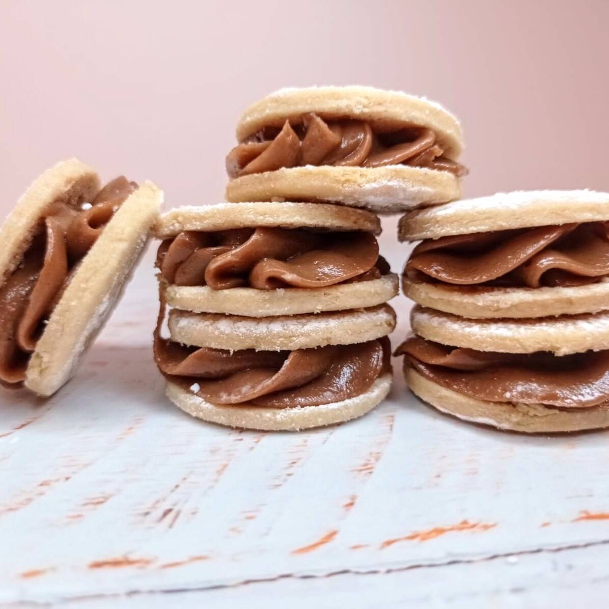 Alfajores Rellenos de Fudge de Olla