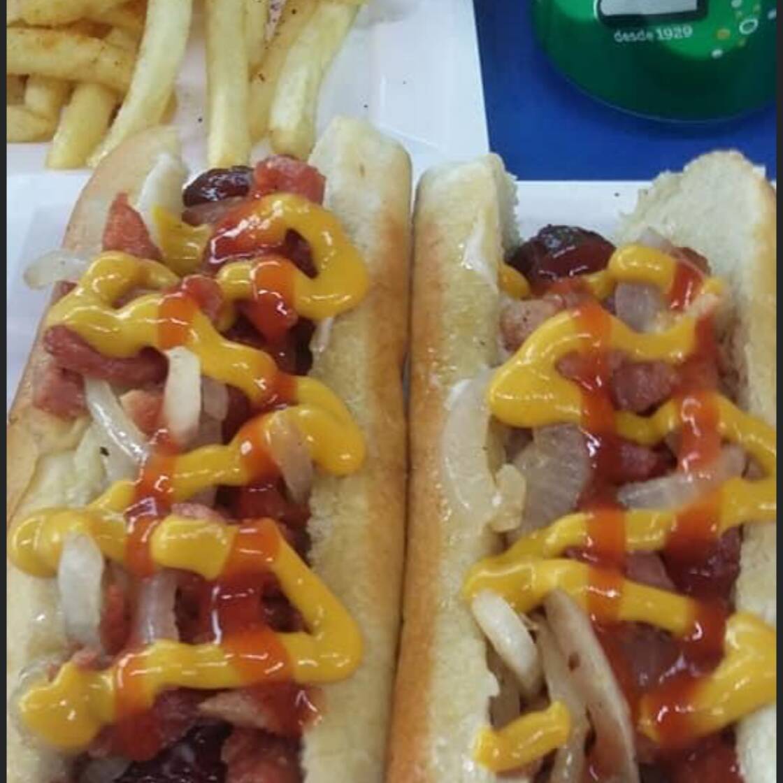 2 HOT DOGS JUMBO