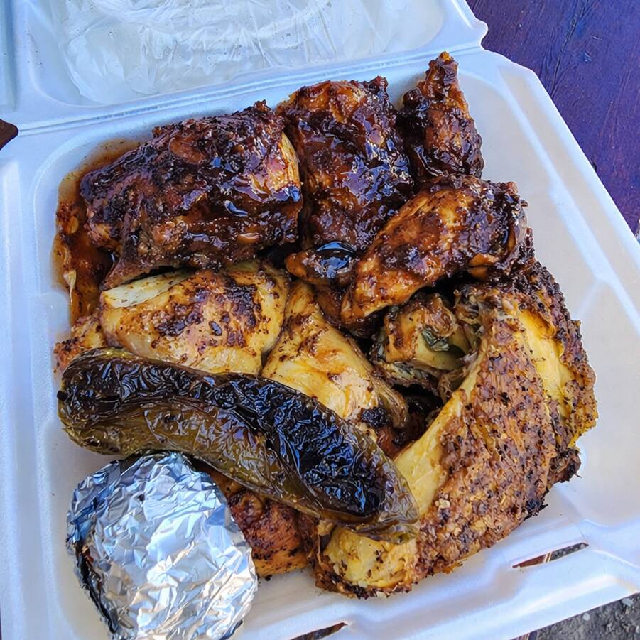 1/2 Pollo Asado 1/2 Pollo BBQ
