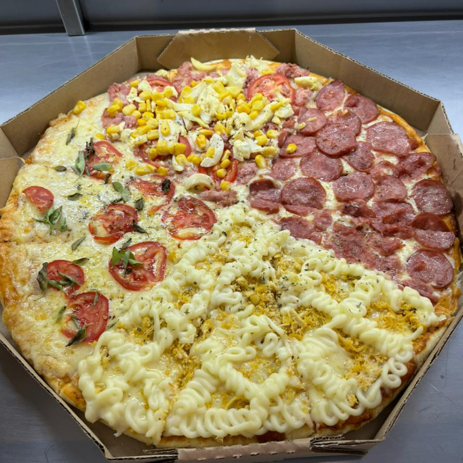 PIZZA FAMÍLIA 4 SABORES 12 FATIAS