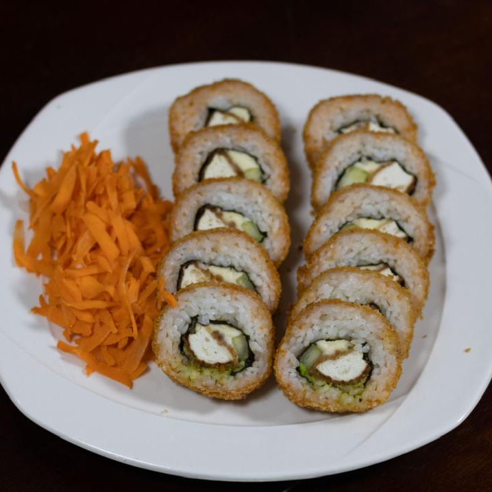 CHICKEN ROLL