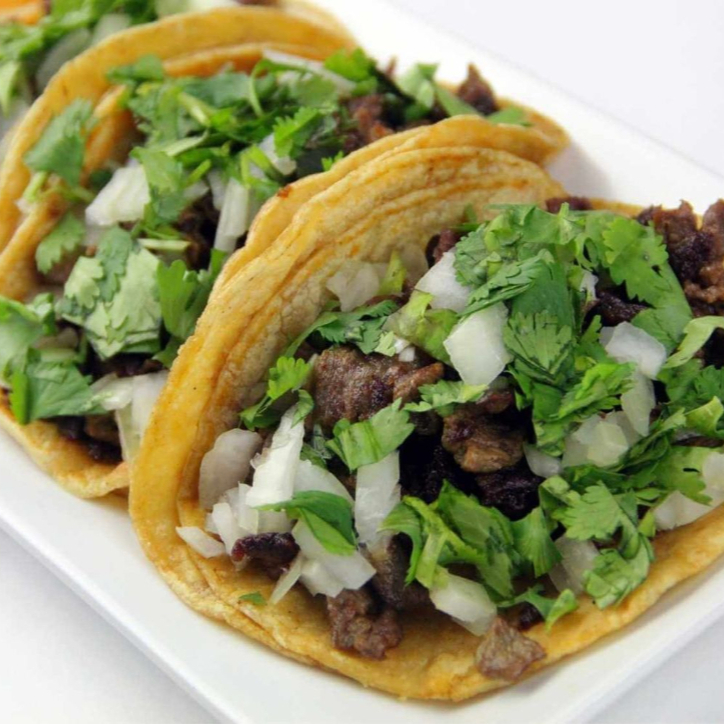 TACOS DE BISTEC