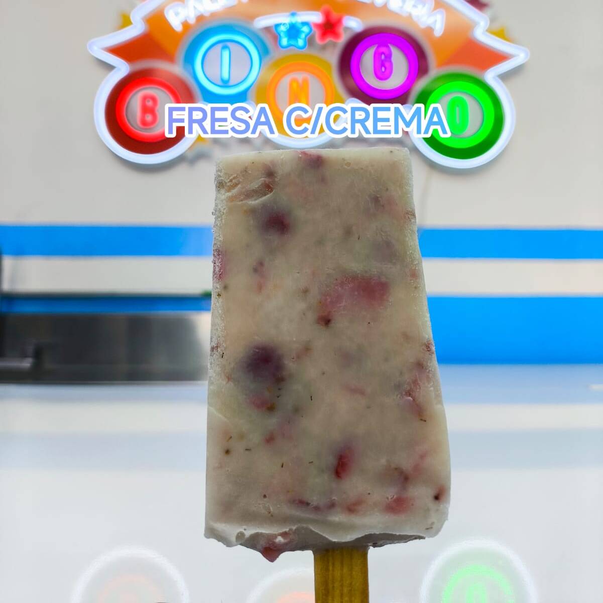 PALET DE FRESAS CON CREMA