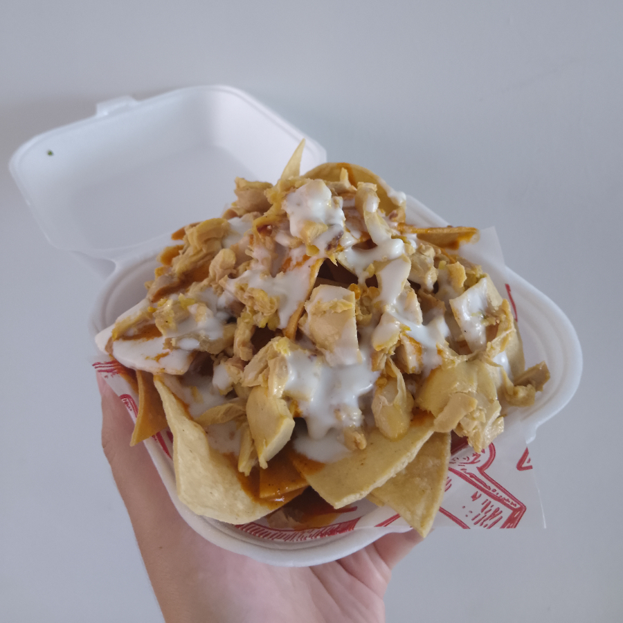 Chilaquiles con Pollo