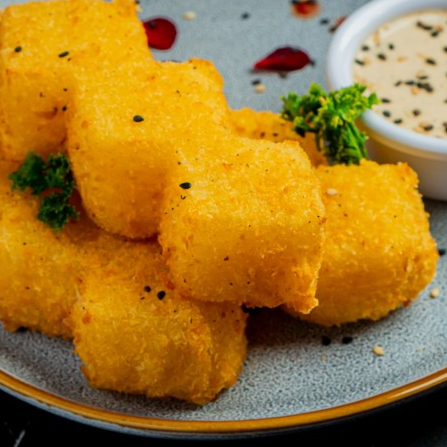 Brochetas de plátano con queso