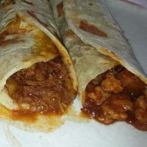 Burrito de Carne En Rojo