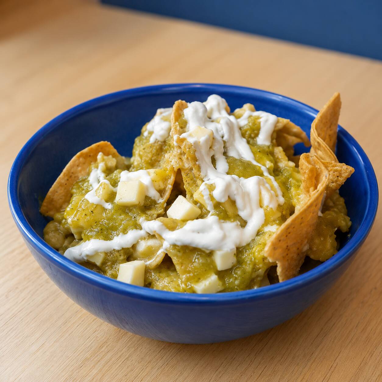 Chilaquiles con Pollo Verdes o Rojos