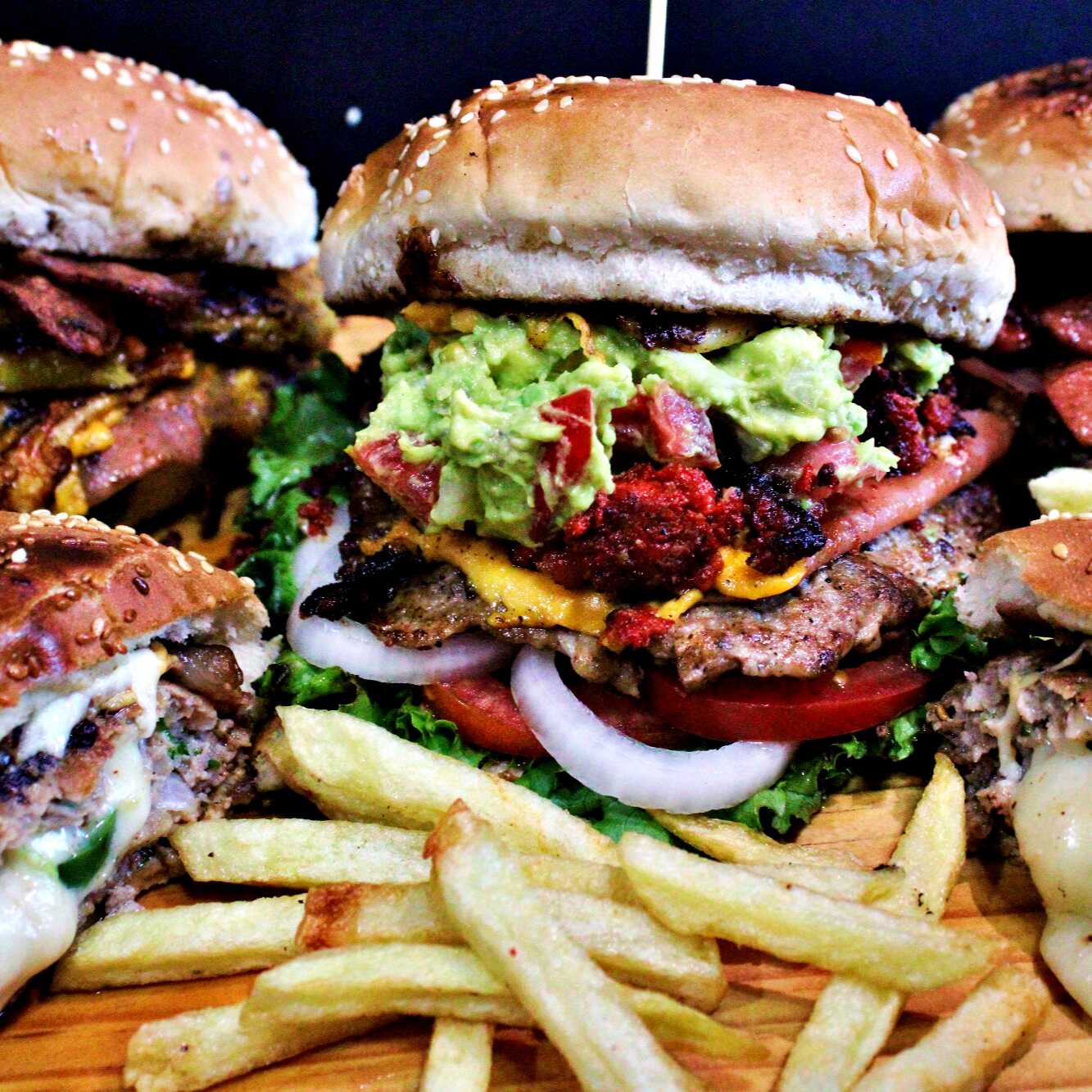 COMBO HAMBURGUESA CLASICA + PAPAS A LA FRANCESA