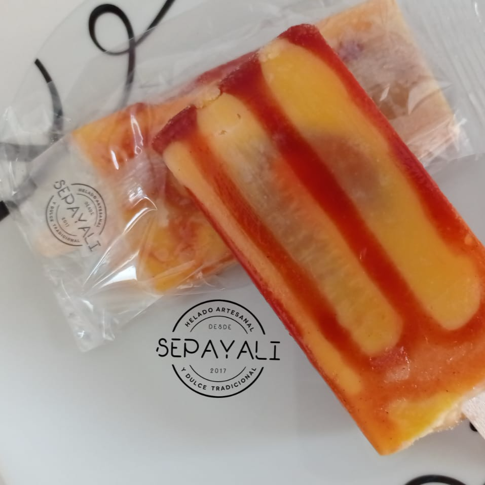 Paleta Gourmet de Mango con Chamoy
