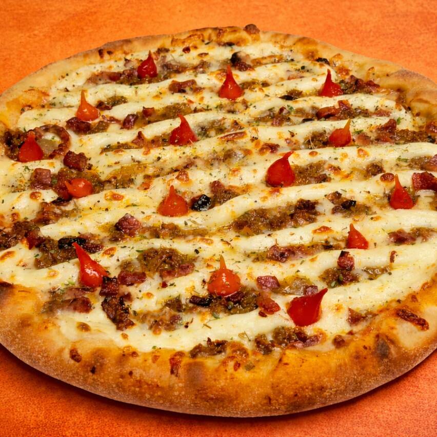 Molho de tomate, Mussarela, Costela Bovina, Catupiry, Bacon e Orégano