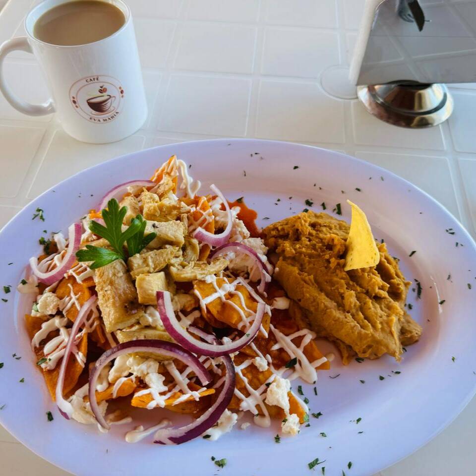 Chilaquiles Con Pollo